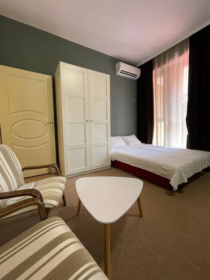 Family Hotel Garden Kŭrdzhali Dış mekan fotoğraf
