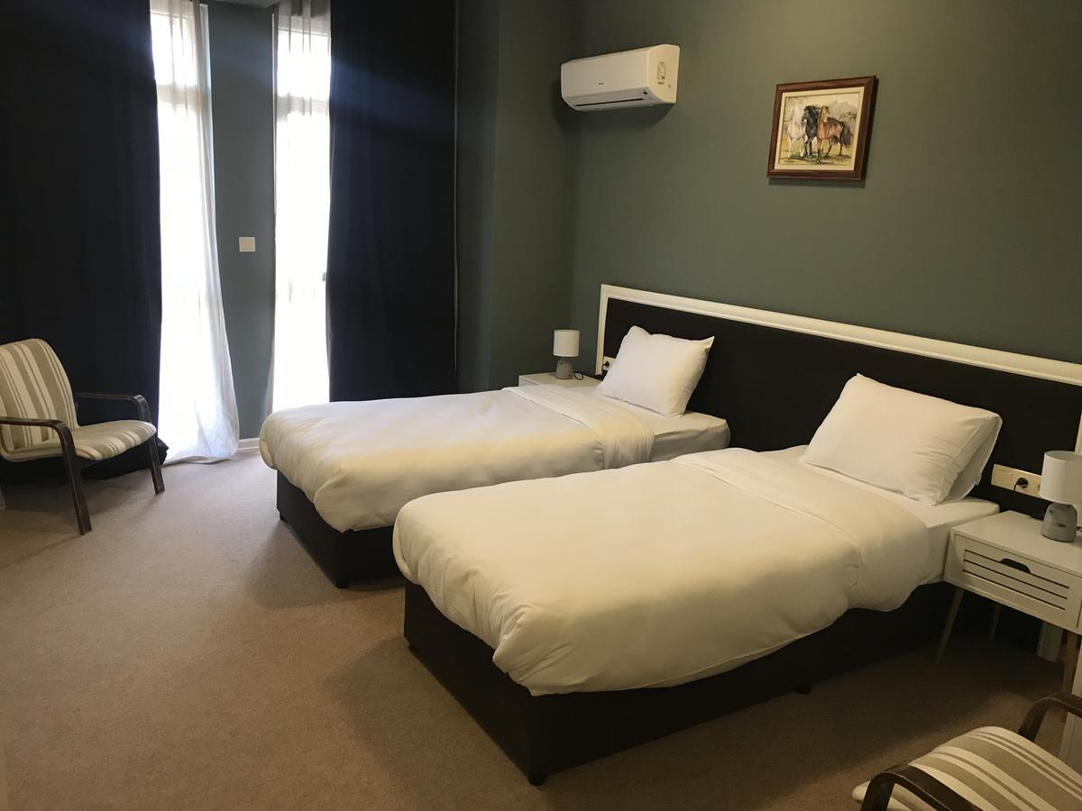 Family Hotel Garden Kŭrdzhali Dış mekan fotoğraf