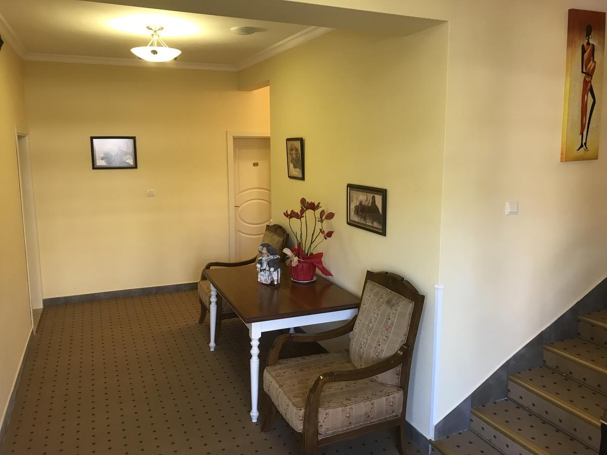 Family Hotel Garden Kŭrdzhali Dış mekan fotoğraf